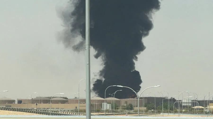 WSJ: Eron Riyod aeroportiga hujumda husiylarga yordam bergan