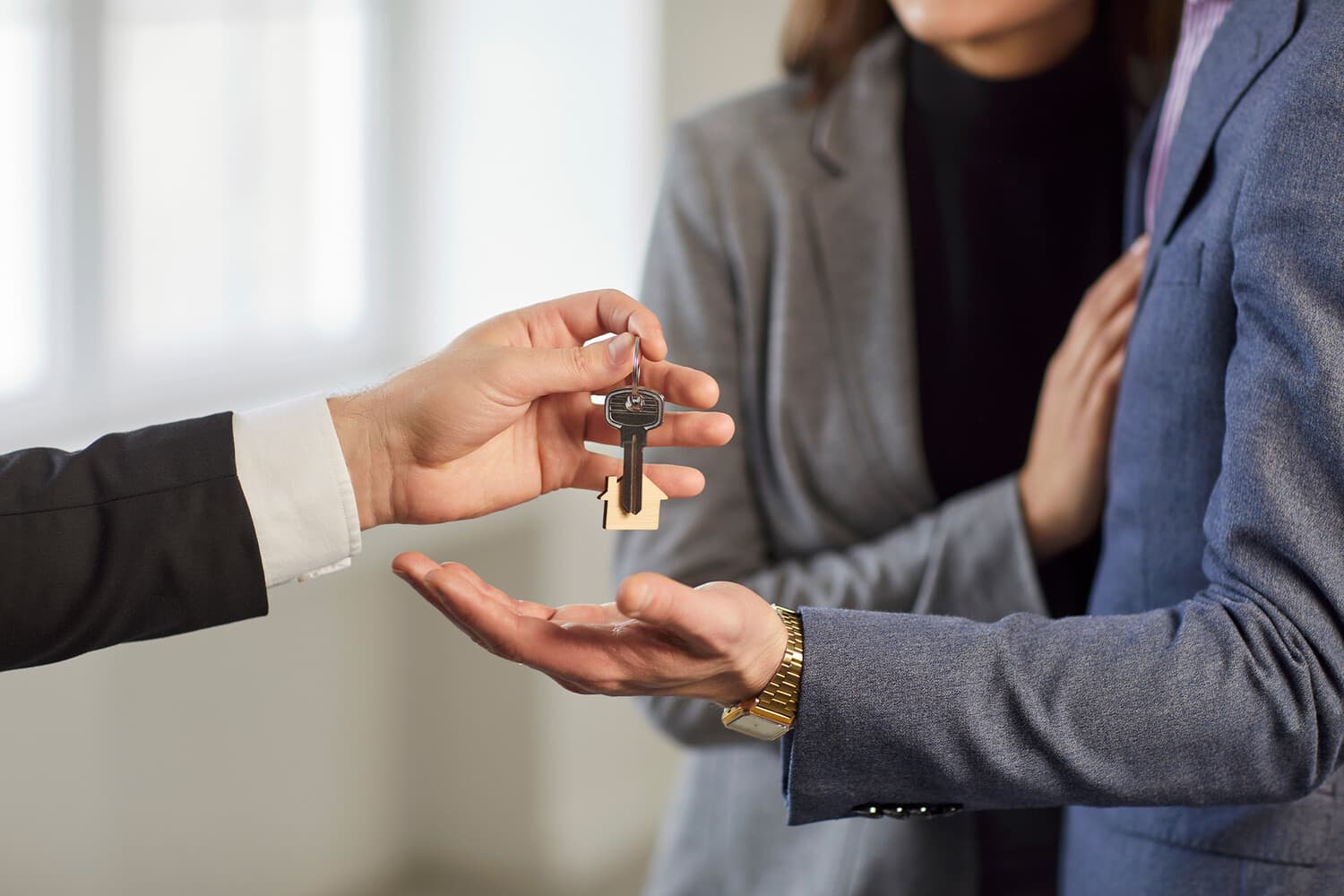 Expert names signs that it's time to sell an apartment or a car