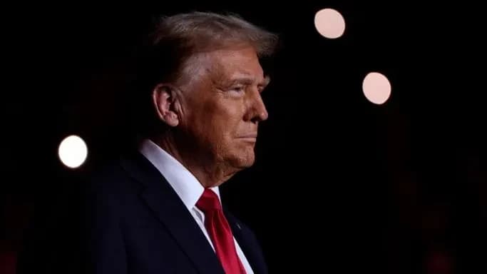 Trump says he wants to remain president for a third term