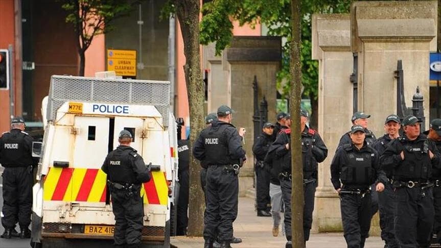 Explosion near house in Belfast: residents evacuated and police cordon in place