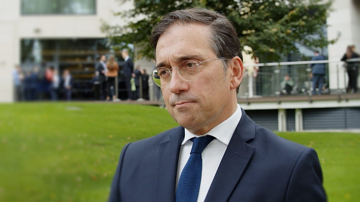 Spanish minister: the snap election on 29 November puts 'people's fundamental rights' at stake