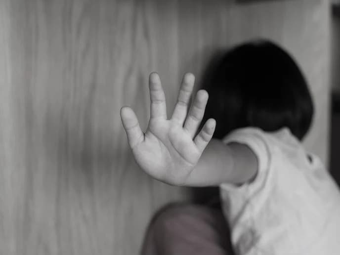 O‘zbekistonda bolalarga qarshi jinoyatlar uchun javobgarlik qatilashtirildi: umrbod ozodlikka qadar