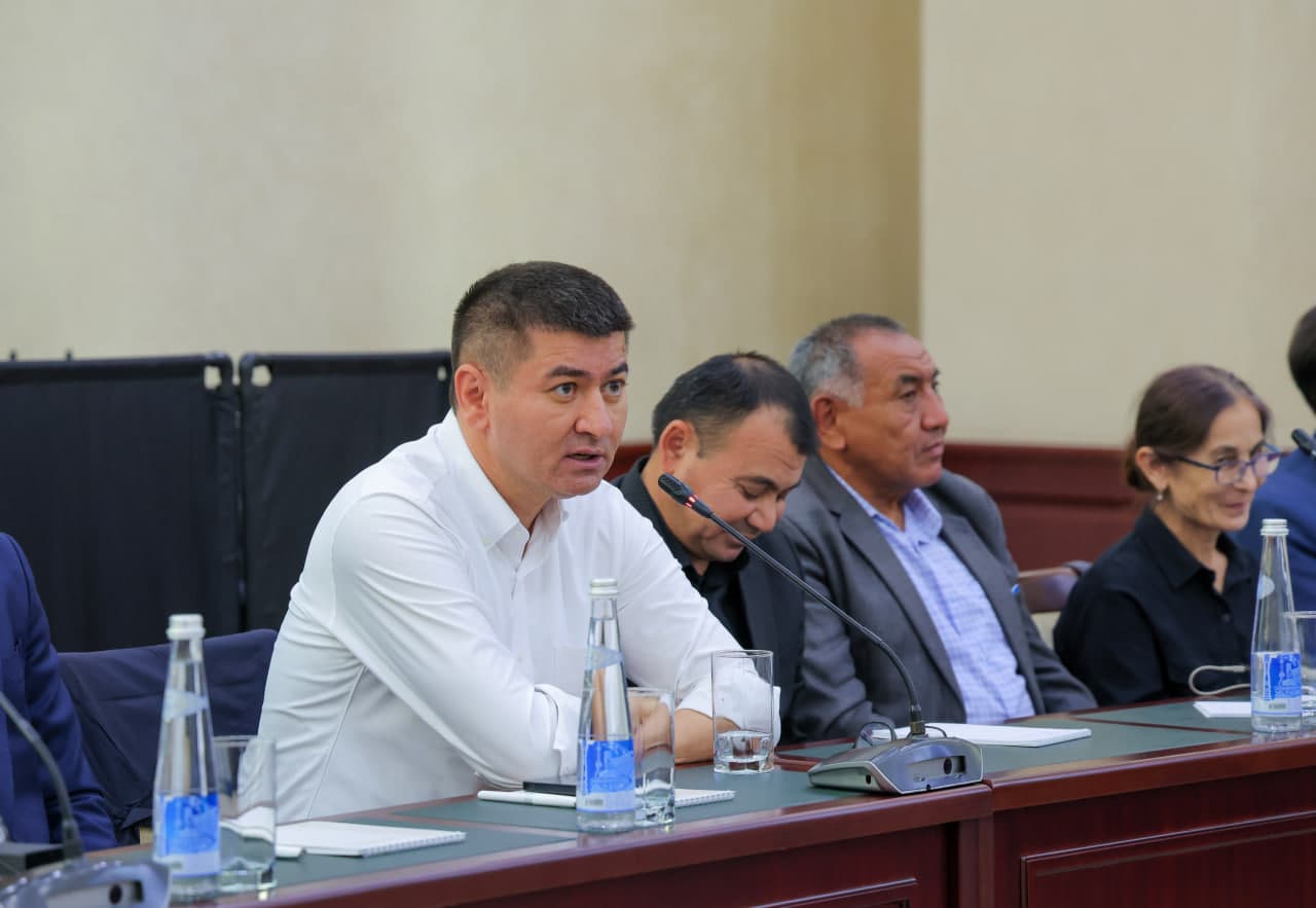 O‘zbekiston Markaziy bankida Uzcard va Humo komissiyalari muhokama qilindi: iqtisodchi to‘lov tizimlarining foydasiga ishora qildi