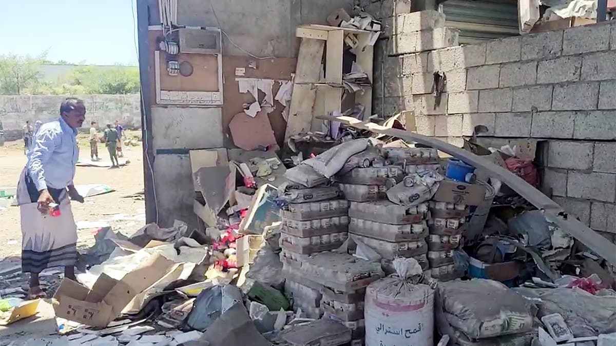В Йемене из-за боев 800 тысяч человек лишились доступа к гуманитарной помощи