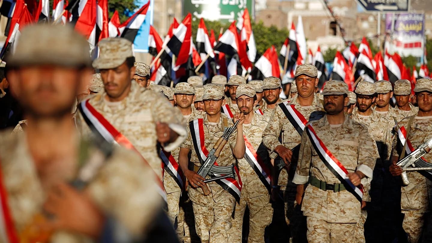 Houthis attack Saudi Arabia: strike on Aramco facility, casualties in Riyadh and Trump's criticism
