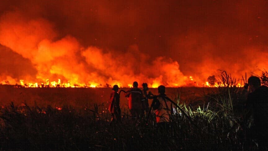 Indoneziyadagi Bromo vulqonida yong‘inni o‘chirish paytida kamida to‘rt kishi halok bo‘ldi