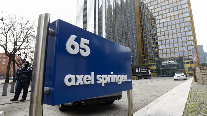 Buyuk Britaniya Axel Springer nemis media guruhining Telegraph Media Group sotib olishini tasdiqladi