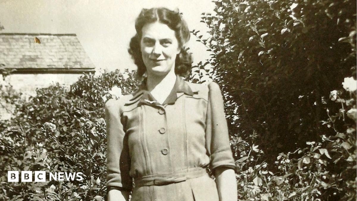 Aberfan falokati qahramoni: besh bolani qutqargan ovqat xodimiga yodgorlik lavhasi o‘rnatiladi