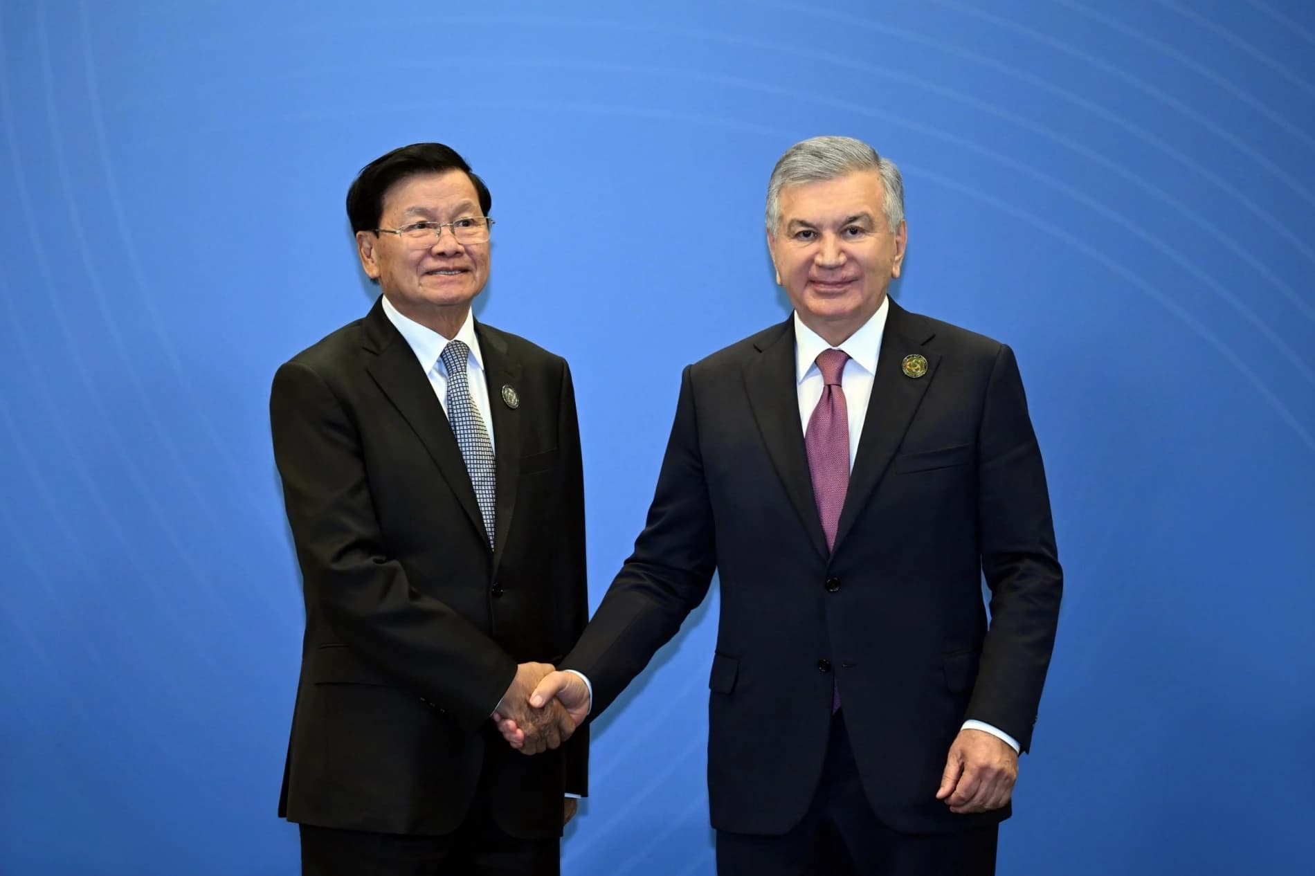 Shavkat Mirziyoyev discussed cooperation issues with the President of Laos