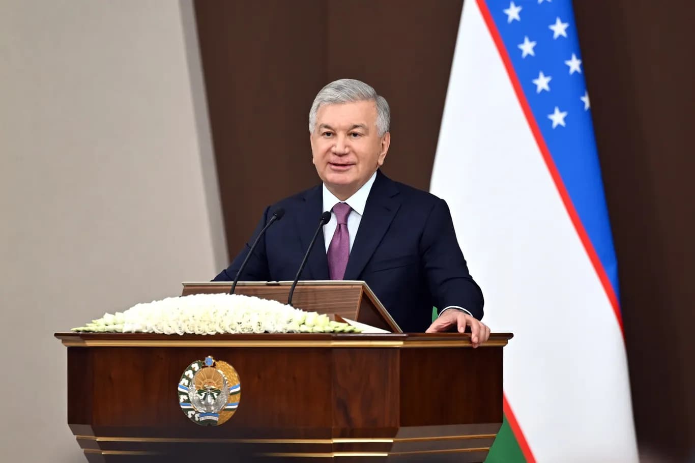 Shavkat Mirziyoyev «Uzbekfilm»da kinematografchilar bilan uchrashdi: kino moliyalashtirishi 218 mlrd so‘mga yetdi