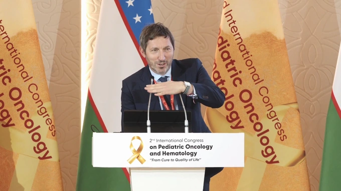 Vitaliy Smelov.