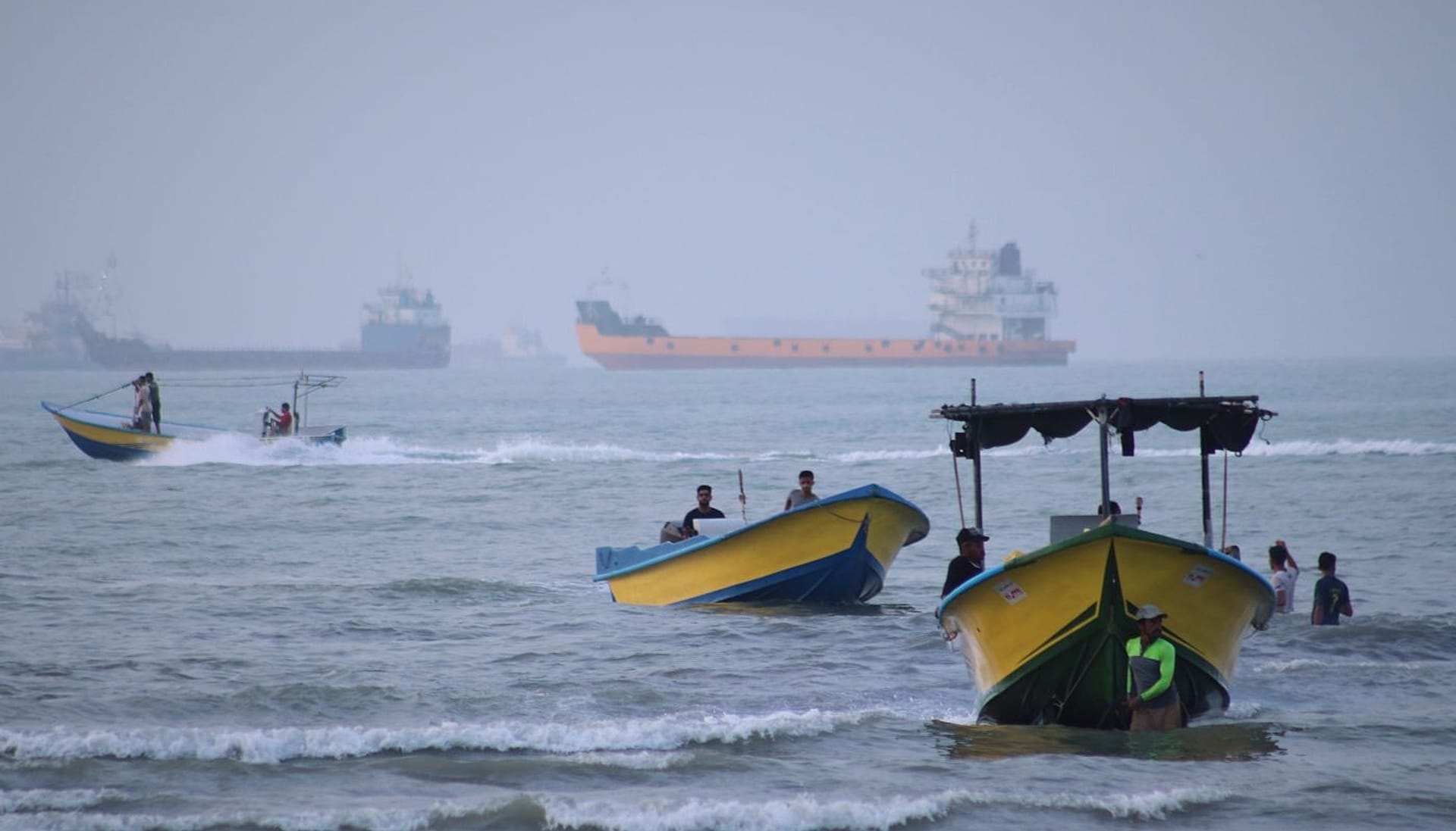 IRGC boats navigating the Strait of Hormuz