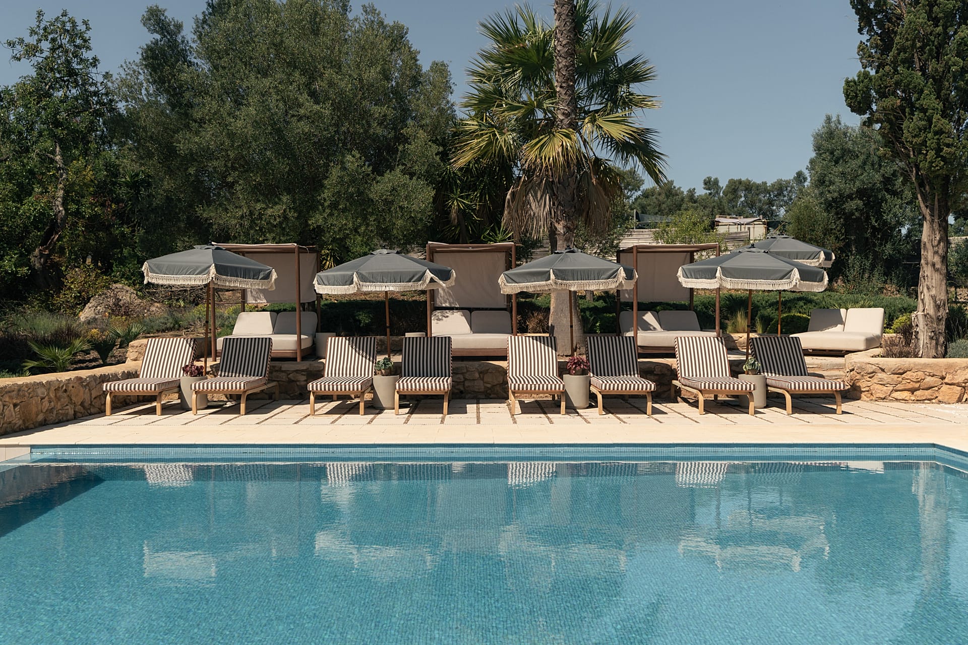 The wellness area includes an infinity pool, sauna, hammam, ice bath and gym