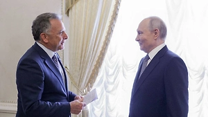 О чём говорили Путин и Уиткофф в Константиновском дворце: Life.ru публикует полное видео встречи