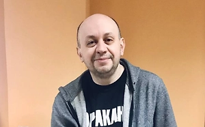 Sud «Mediazona»* bosh muharririni o‘z yo‘qligida 1 yillik koloniyaga hukm qildi