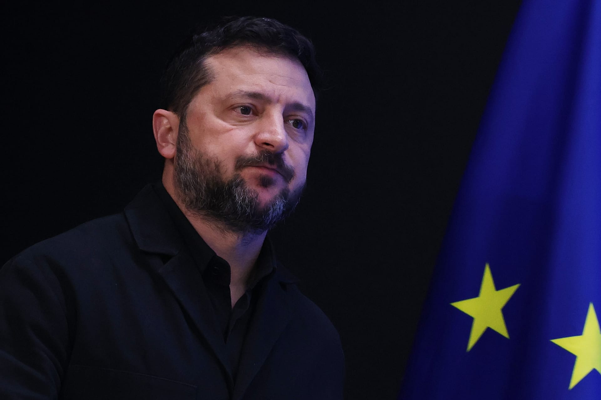 Ukraine's President Volodymyr Zelenskyy arrives for a media conference at the EU summit in Brussels, 16 October, 2026