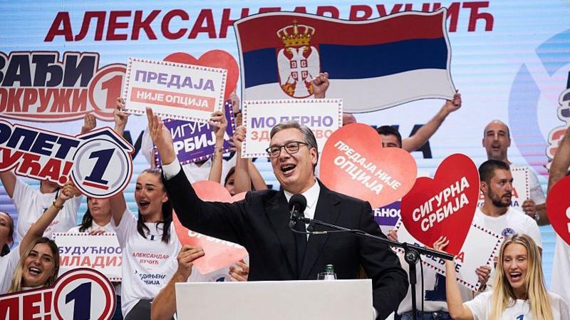 Бывший президент Сербии Александар Вучич выступает на финальном предвыборном митинге правящей Сербской прогрессивной партии (SNS) перед предстоящими парламентскими выборами в Сербии 22 октября 2026 года