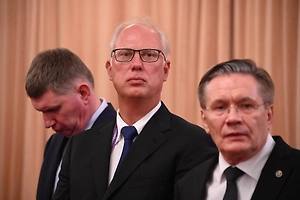 Rossiya va AQSh kompaniyalar uchun sanksiyalarni bekor qilishni muhokama qilmoqda, dedi Dmitriyev