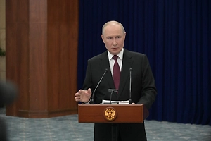 Soliqlar o‘nlab foizga o‘sdi: Putin Afrikaga rus raqamli ishlanmalarini taklif qildi
