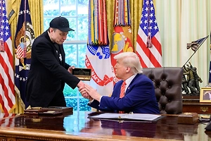“No, I can't”: Trump acknowledged a conversation with Musk about Ukraine but withheld the details