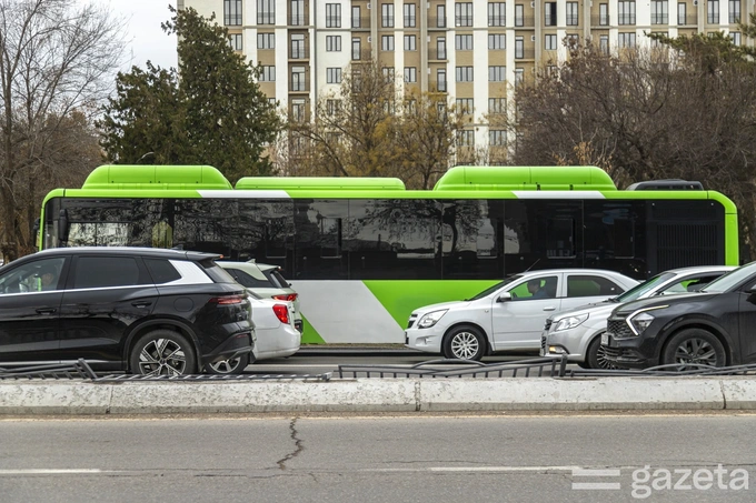 interval, Mamanbiy Omarov, Mirakbar Ikromov, Toshshahartransxizmat, tungi avtobuslar