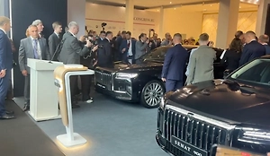 Aurus Senat 900 worth 12 million debuted at SPIEF: Life.ru shows video from the interior