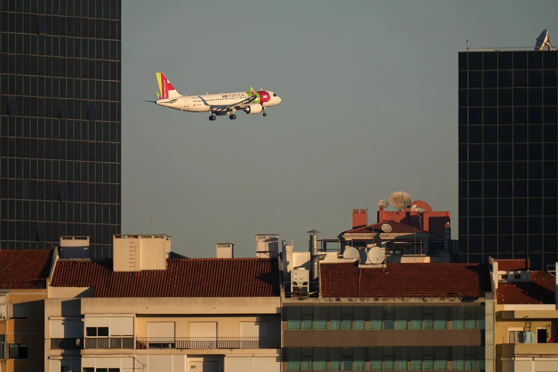 Lufthansa TAPning 44,9% uchun 1,2 milliard to‘laydi
