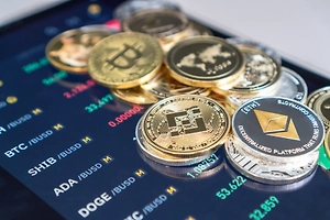 Binance suspended all operations amid reports of a hack