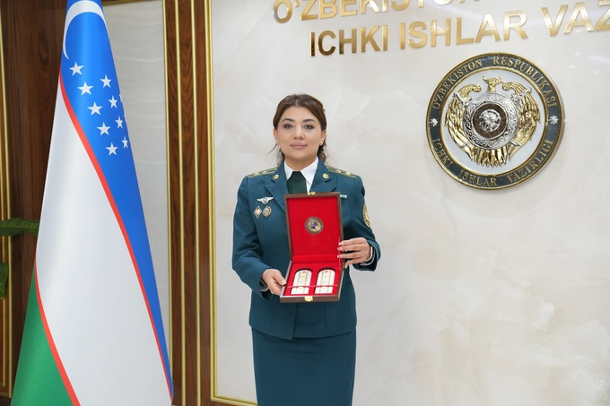 ayol harbiy xizmatchilar, IIV, odamlar hikoyalari, pog‘on taqqan ayollar